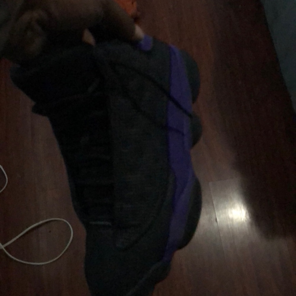 Jordan 13s just came out worn one time no room
